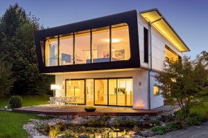 Casa Ambienti +, diseñada y fabricada por Regnauer. Obtuvo el premio "Golden Cube", en el año 2014