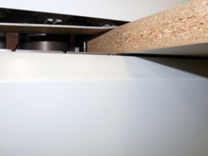 Highflex 1440: Presión de la parte superior de la pieza mediante una correa en V.