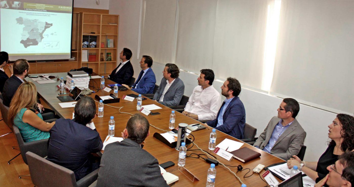 La venta de mobiliario alcanzó los 3.830 millones de euros en 2014; un 3,1% más que en 2013