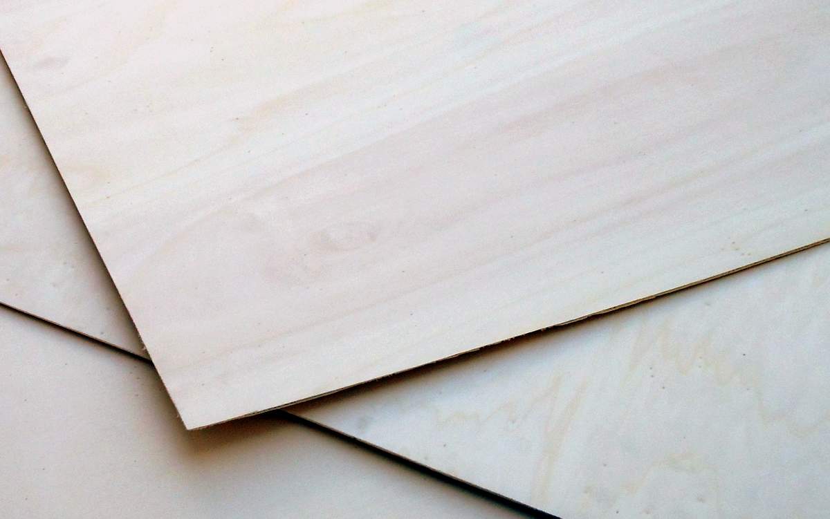 INFOYMA fabrica 18.000 metros cúbicos anuales de tablero contrachapado