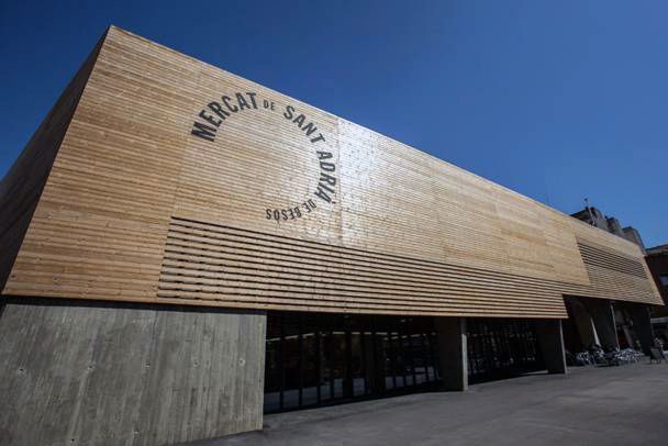 LUNAWOOD®, material protagonista en el nuevo Mercat Municipal de Sant Adrià de Besòs
