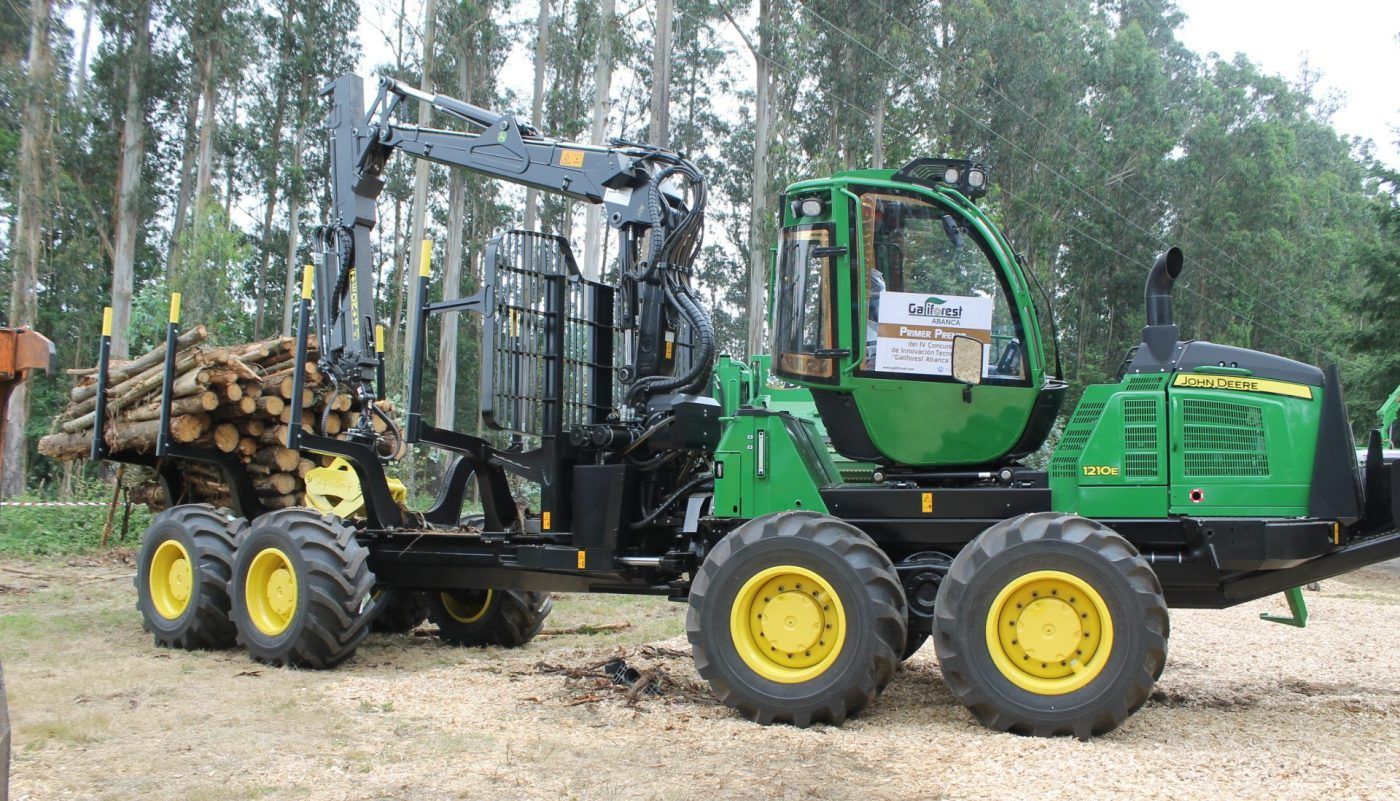 Sistema de control inteligente de grúa en autocargador