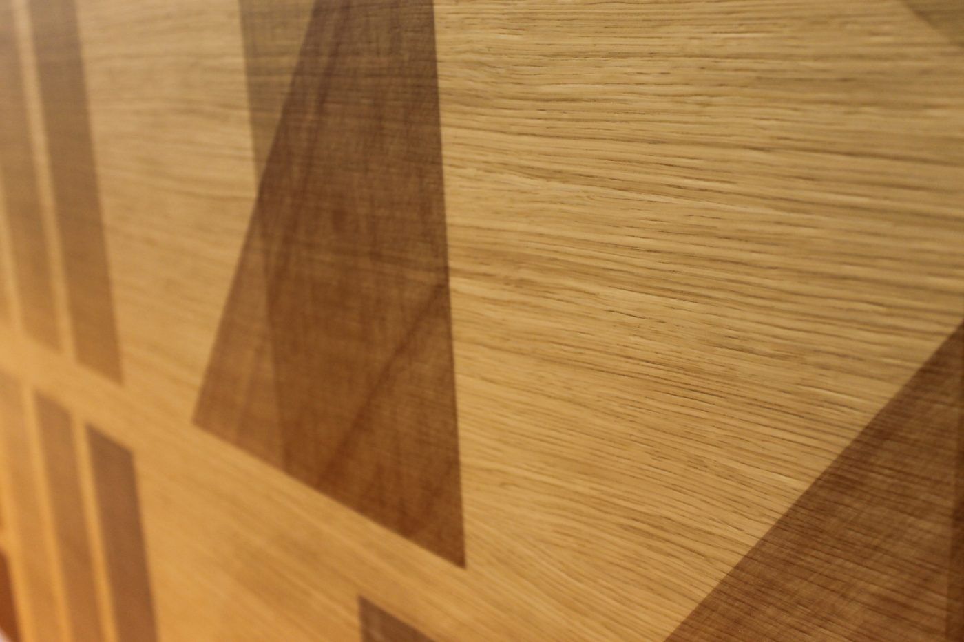 VALRESA presenta SINGULAR SURFACE