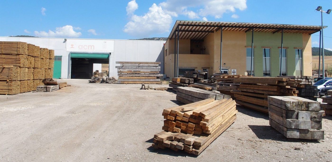 La FABRICA DE MADERAS DE CUENCA reduce en el 2016 su deuda en 57.546,39 euros