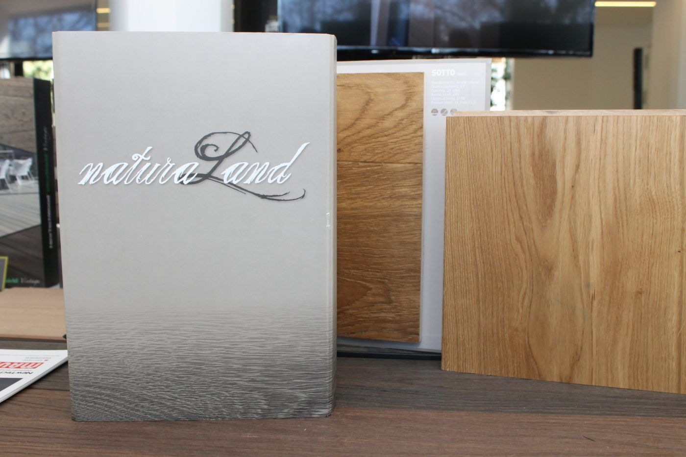 MAUSA presenta la gama NATURA LAND de parqué flotante de madera