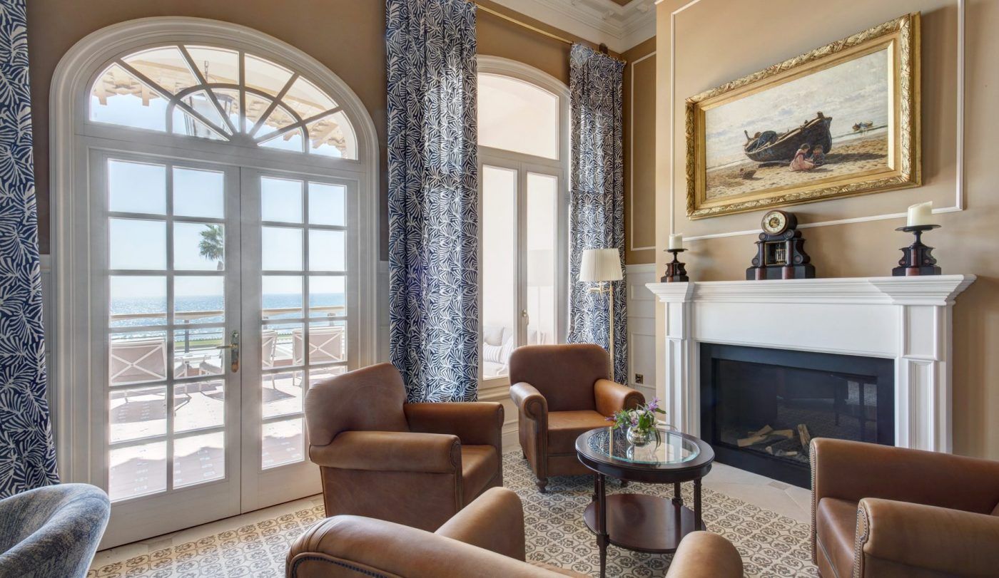 El sello FUSTALIA firma la restauración lignaria del Hotel Casa Vilella de Sitges