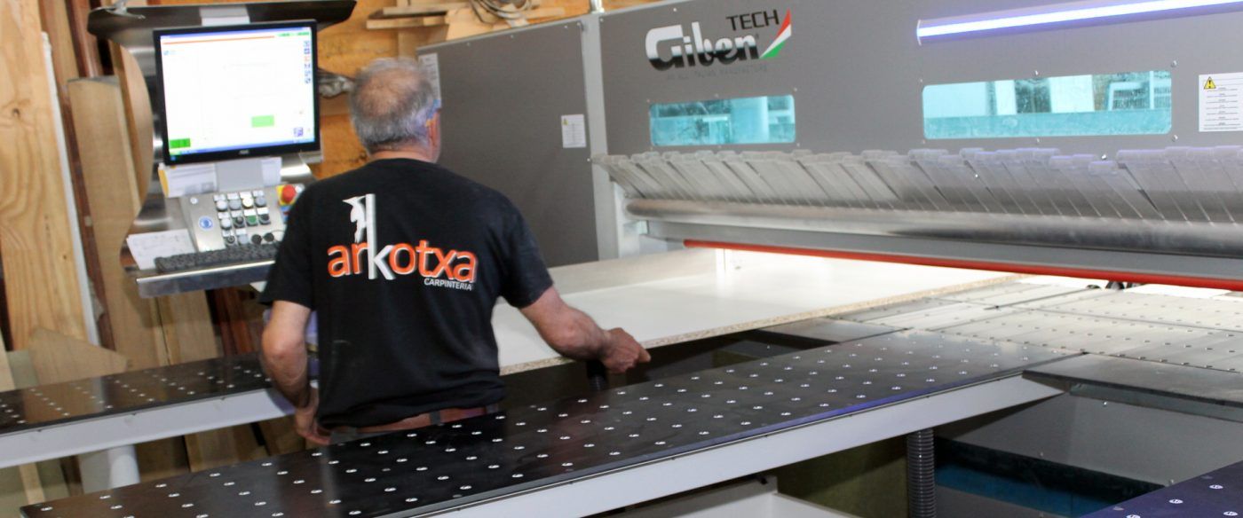 ARKOTXA incorpora a su taller una seccionadora GIBEN