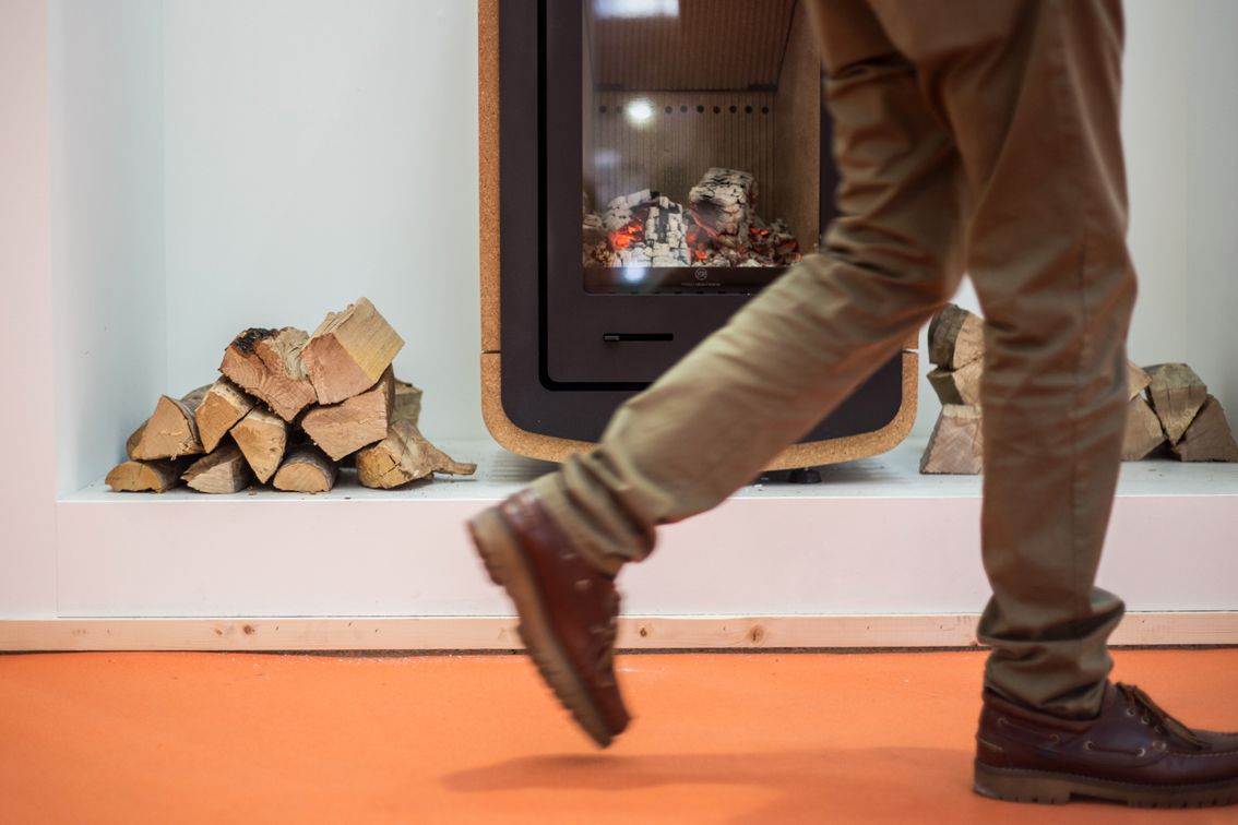 ICCL y AVEBIOM lanzan el primer sello de calidad para instaladores de biomasa