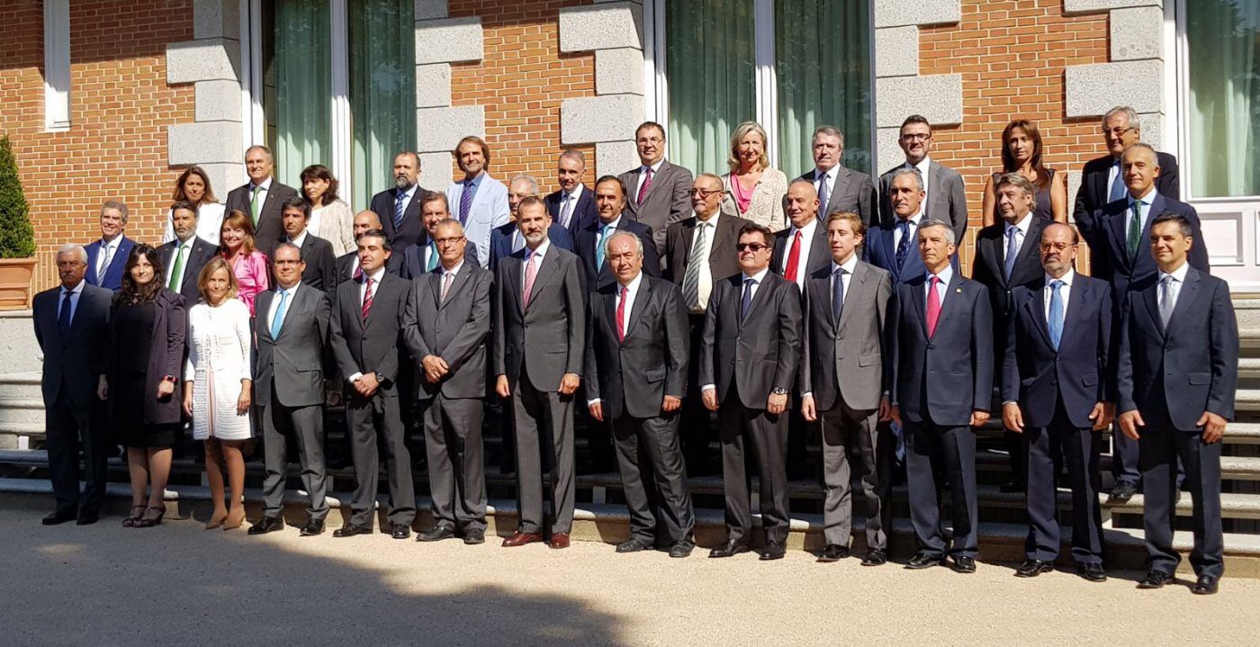 Su Majestad el Rey recibe a una representación de JUNTOS POR LOS BOSQUES