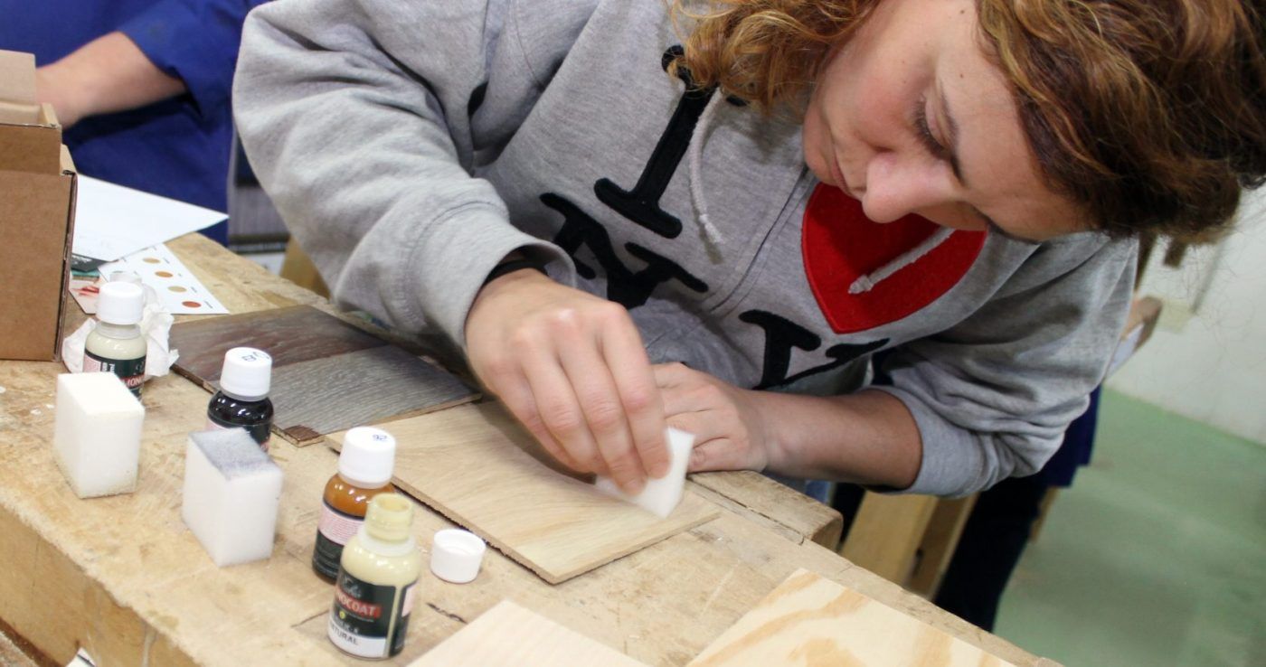 RUBIO MONOCOAT presenta su tecnología a los futuros profesionales de carpintería y ebanistería