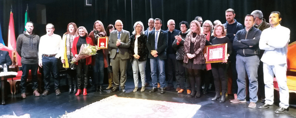 La ESCUELA DE LA MADERA recibe la Medalla de Encinas Reales por sus 25 años de trayectoria