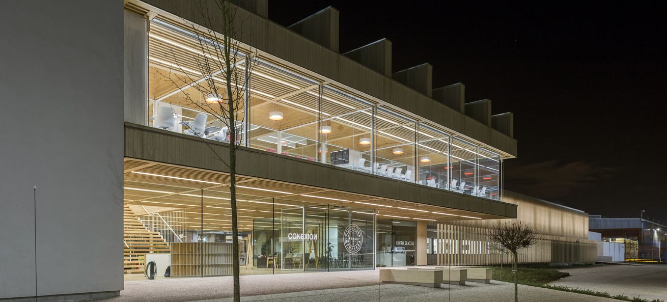 MILESI participa en la II fase de la rehabilitación de la fachada de las oficinas centrales de FINSA