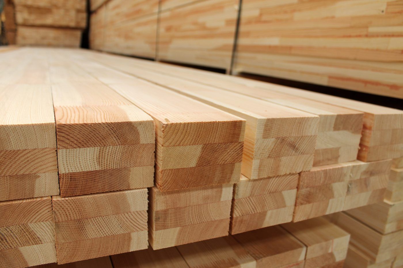 “La madera queda en una posición privilegiada en el podium de las ventanas”