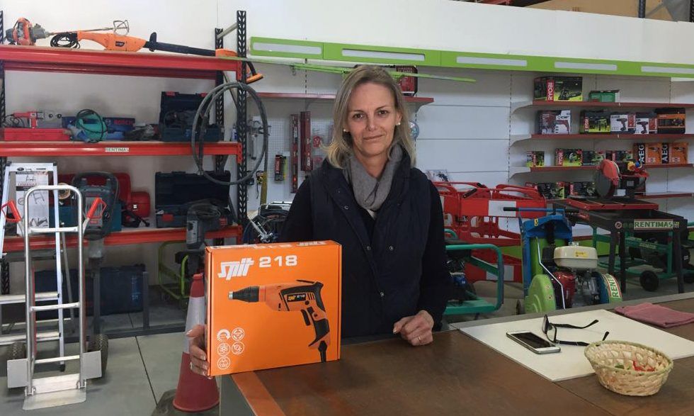 SPIT y PLACO regalan atornilladores entre sus clientes canarios