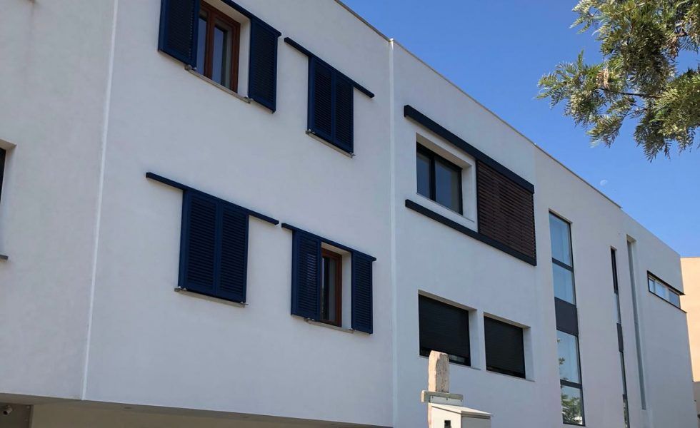 HOUSE HABITAT concluye en Sitges una casa de CLT entre medianeras