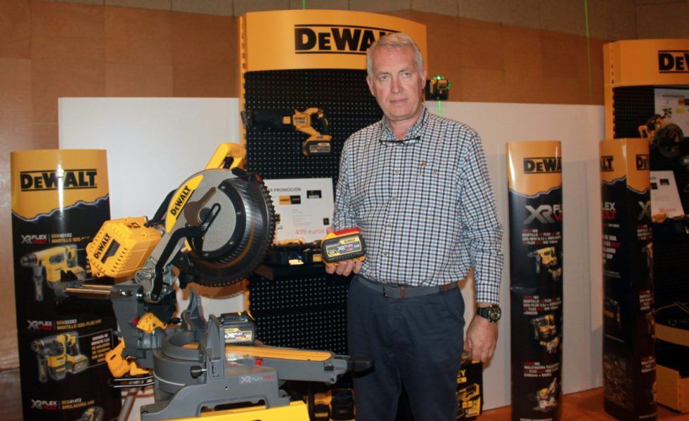 Las baterías inteligentes de DeWALT llegan a la carpintería