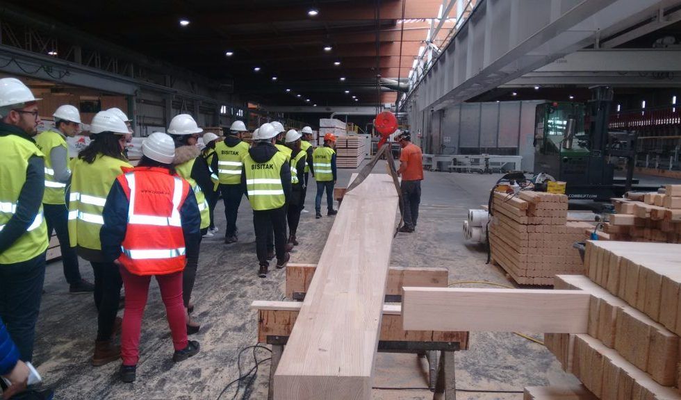 En marcha la docencia del nuevo MASTER EN ESTRUCTURAS, CONSTRUCCIÓN Y DISEÑO EN MADERA de la UPV/EHU