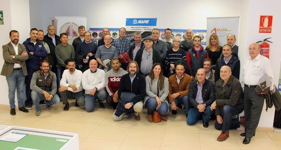 MAPEI orienta a los instaladores madrileños de parquet sobre cómo resolver sus incidencias más comunes