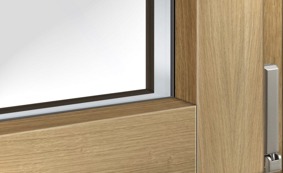 UNIFORM presenta sus novedades al mercado español