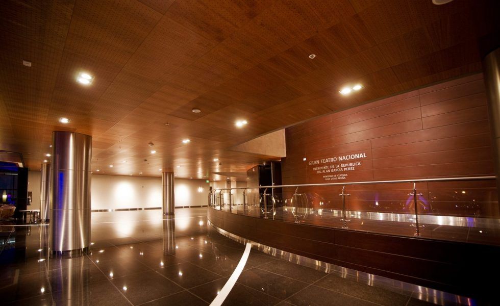 Ventajas del revestimiento en interior con paneles de madera fonoabsorbentes