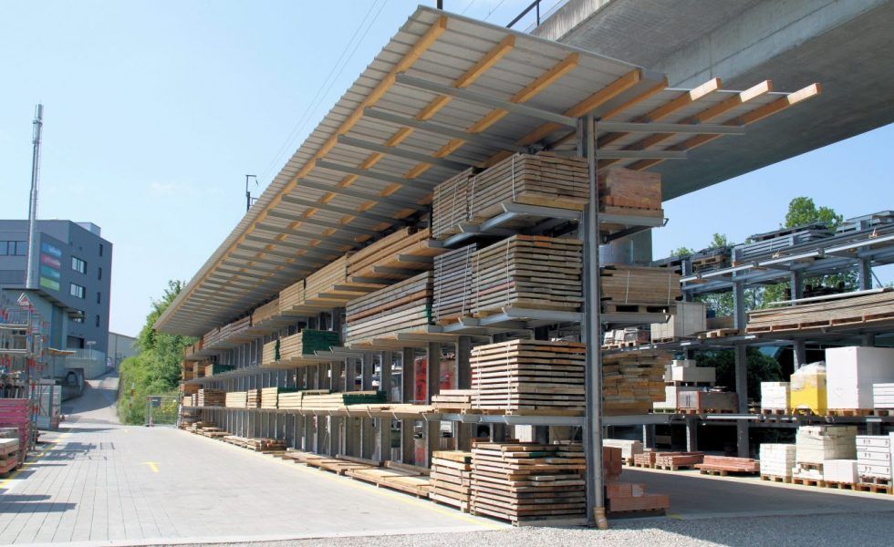 GOTTLIEB MÜLLER equipa su almacén con estanterías cantiléver