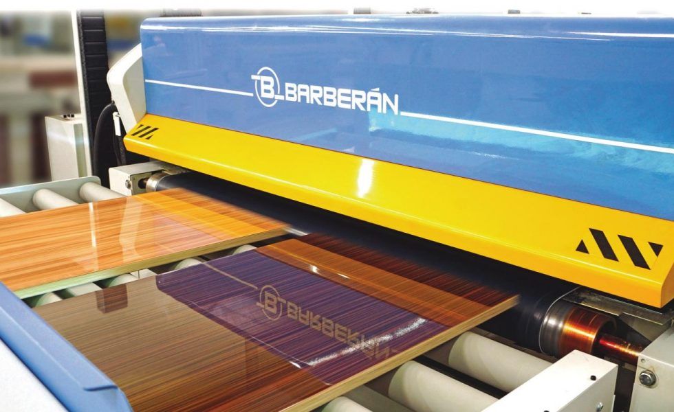 Nuevos sistemas de fabricación BARBERAN para acabados de tendencia como el “soft touch”, súper mate y el alto brillo