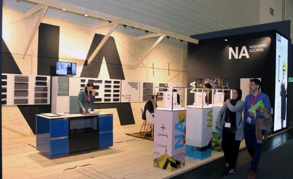 Diseños de YONOH en el stand de NAVARRO AZORIN en interzum