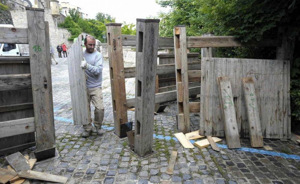 HERMANOS ALDAZ REMIRO, 29 años velando por el vallado de madera de los Sanfermines