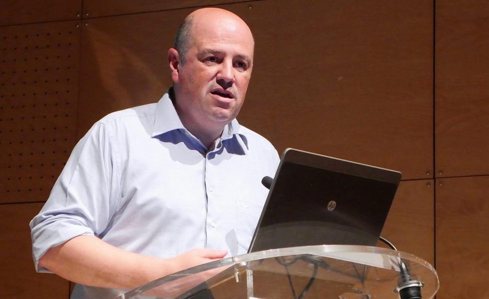 “Debemos conectar con la sociedad”