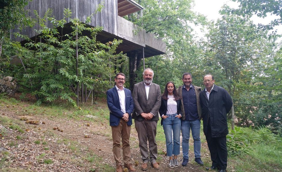 CMD homenajea las Cabañas de Broña por su perfecta integración con el entorno