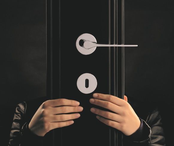 La madera, protagonista en la nueva campaña de imagen de OLIVARI