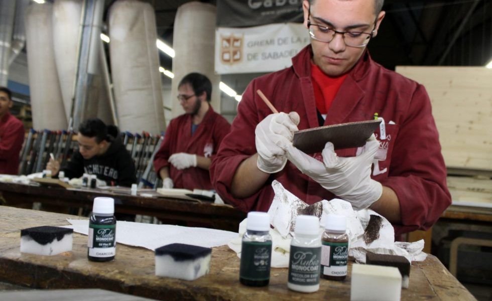 RUBIO MONOCOAT presentó sus novedades en el Institut Escola Industrial de Sabadell