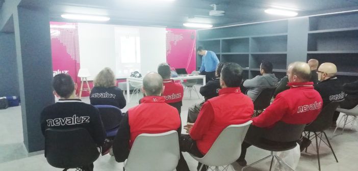 Los asociados de AEMMCE se forman en el uso de protecciones auditivas y respiratorias