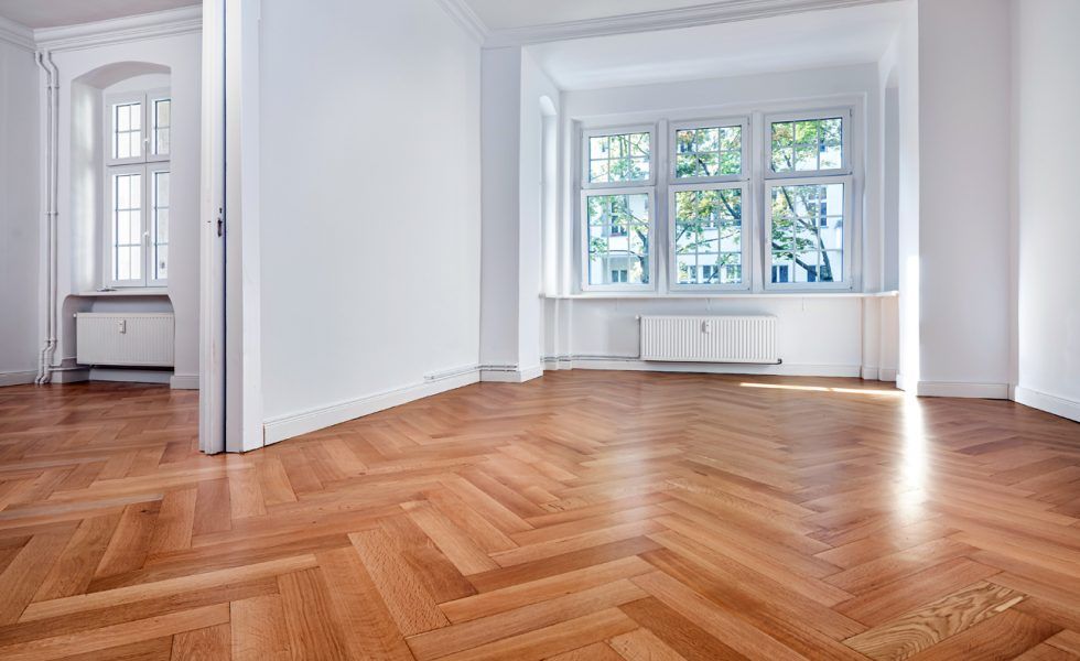 El parquet de espiga brilla con nuevo esplendor