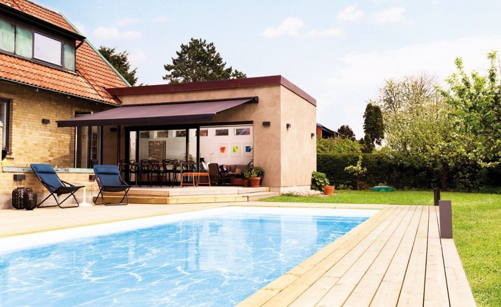 La limpieza y protección de la tarima exterior de madera