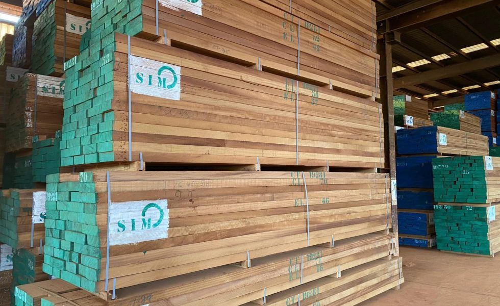 INVOICEGREEN ofrece a almacenistas Iroko kd, oreado y verde