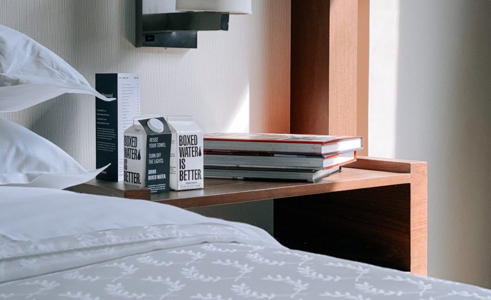 Mesillas de noche para decorar el dormitorio