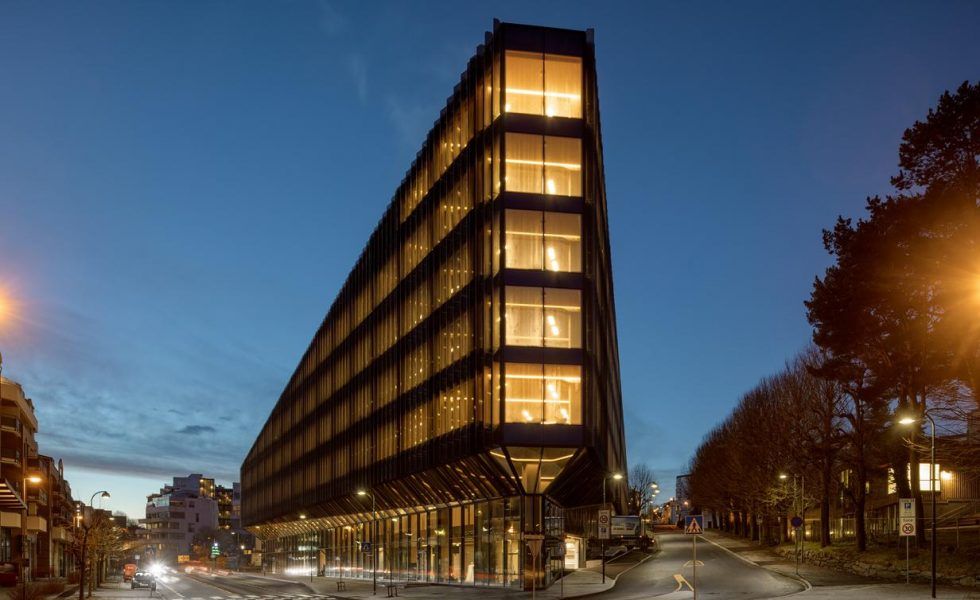 La sede del SpareBank opta por el BauBuche de POLLMEIER