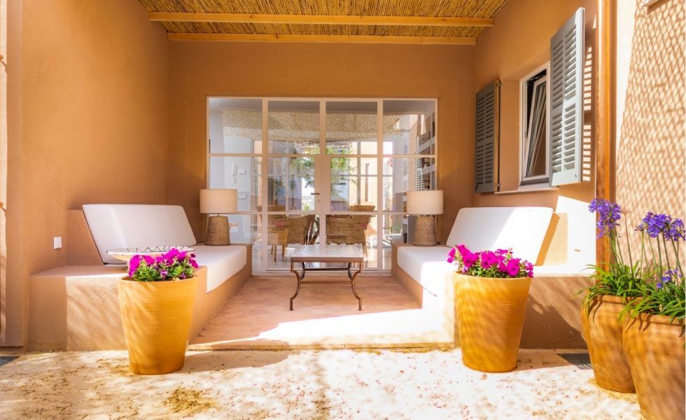 ARQUIMA presenta una vivienda sostenible y luminosa al más puro estilo mediterráneo