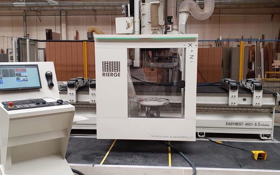 RIERGE fabrica e instala un centro de mecanizado “Easynest Evolution” en CARPINTERIA RUTIA