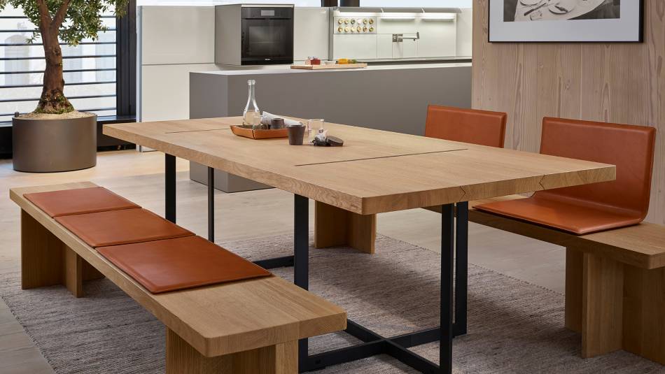 Los muebles solitarios se colocan hábilmente en escena