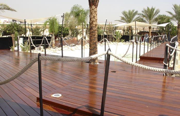 Tarima exterior de MOLDURAS ALTO TURIA