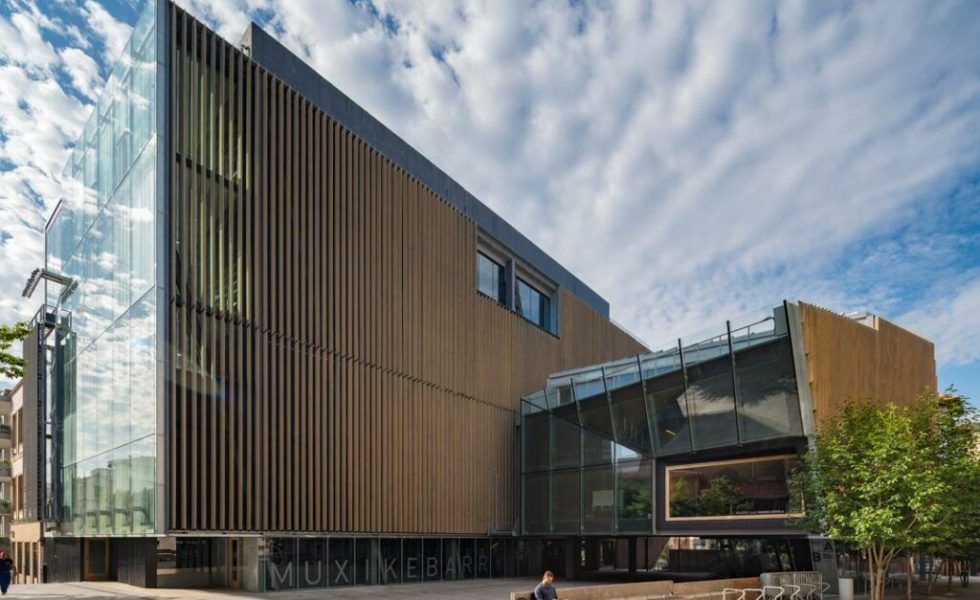 La viga laminada de roble de GAMIZ, en Muxikebarri