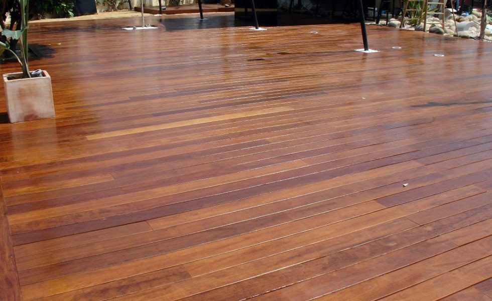 MOLDURAS ALTO TURIA recomienda la madera de Ipé