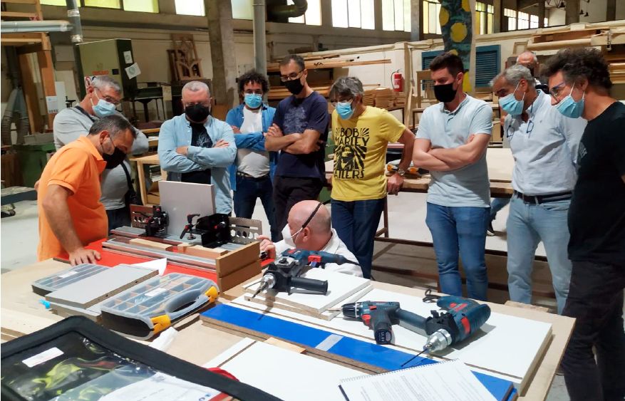 IES Las Salinas de San Fernando (Cadiz), incorpora sistemas de mecanizado de a32z