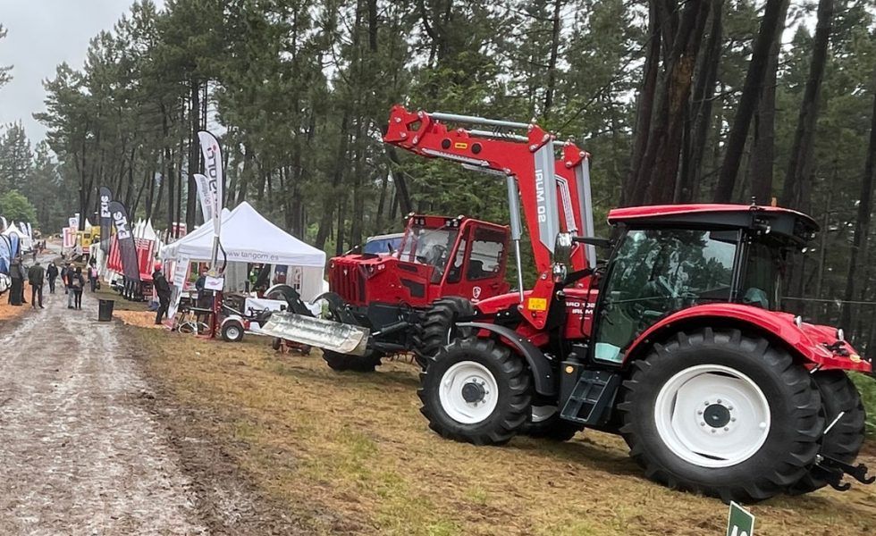 TANGORRI presentó en ASTURFORESTA el nuevo skidder de IRUM