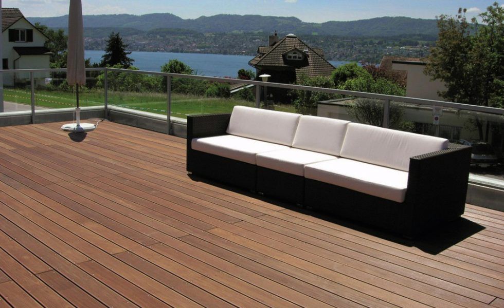 Nuevo folleto con instrucciones de mantenimiento para decking de OSMO