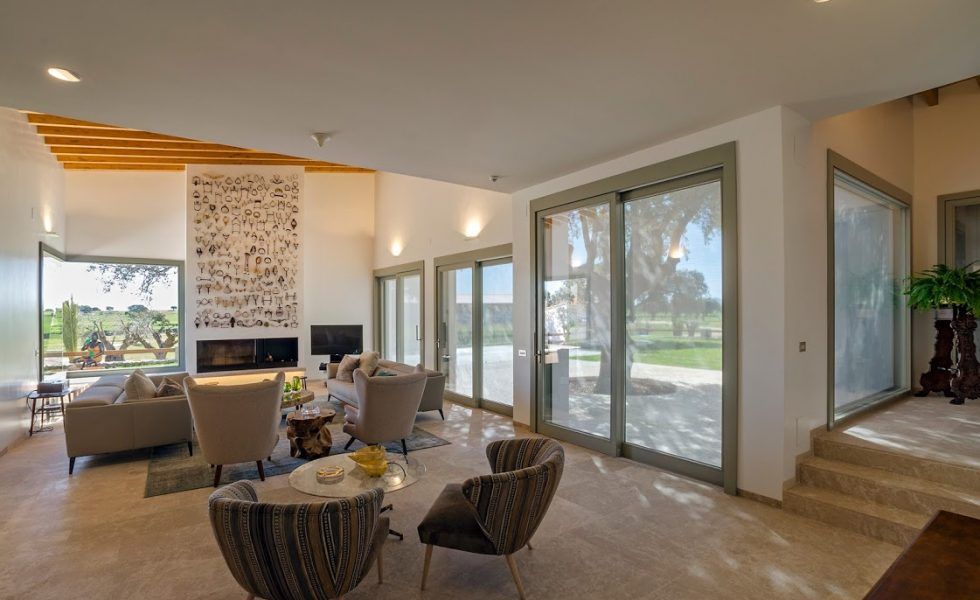 Cataluña y Andalucía, donde más búsquedas se hace de ventana mixta madera-aluminio