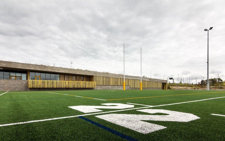 La madera ACCOYA® es protagonista en el “Campo Antonio Martín” de Torrelodones