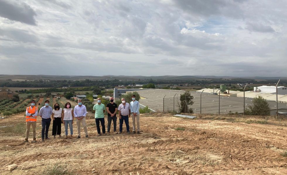 Arrancan las obras para la la instalación de una central solar fotovoltaica en las instalaciones de PINO Cocinas y Baños
